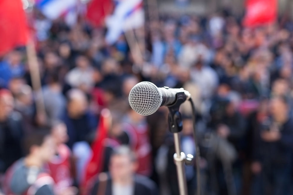 Thousands gather for campaign launch